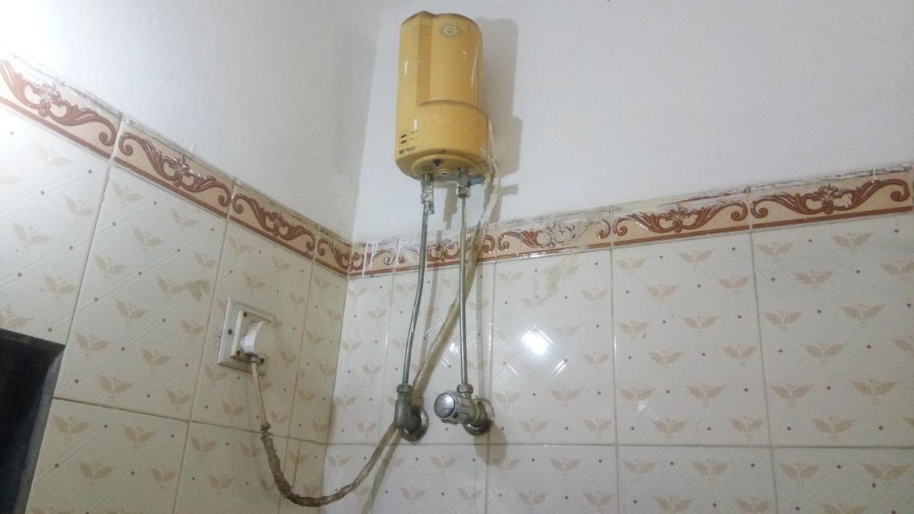 Hotel Sarang Lodge Панвел Екстериор снимка
